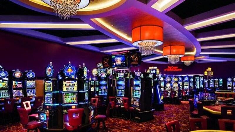 Điểm danh casino Việt Nam nổi bật – Nên chơi cá cược ở casino hay ở nhà cái online?